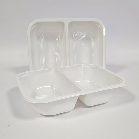 A white, two-compartment CPET food tray with a capacity of 700ml, dimensions 200x155x45mm.